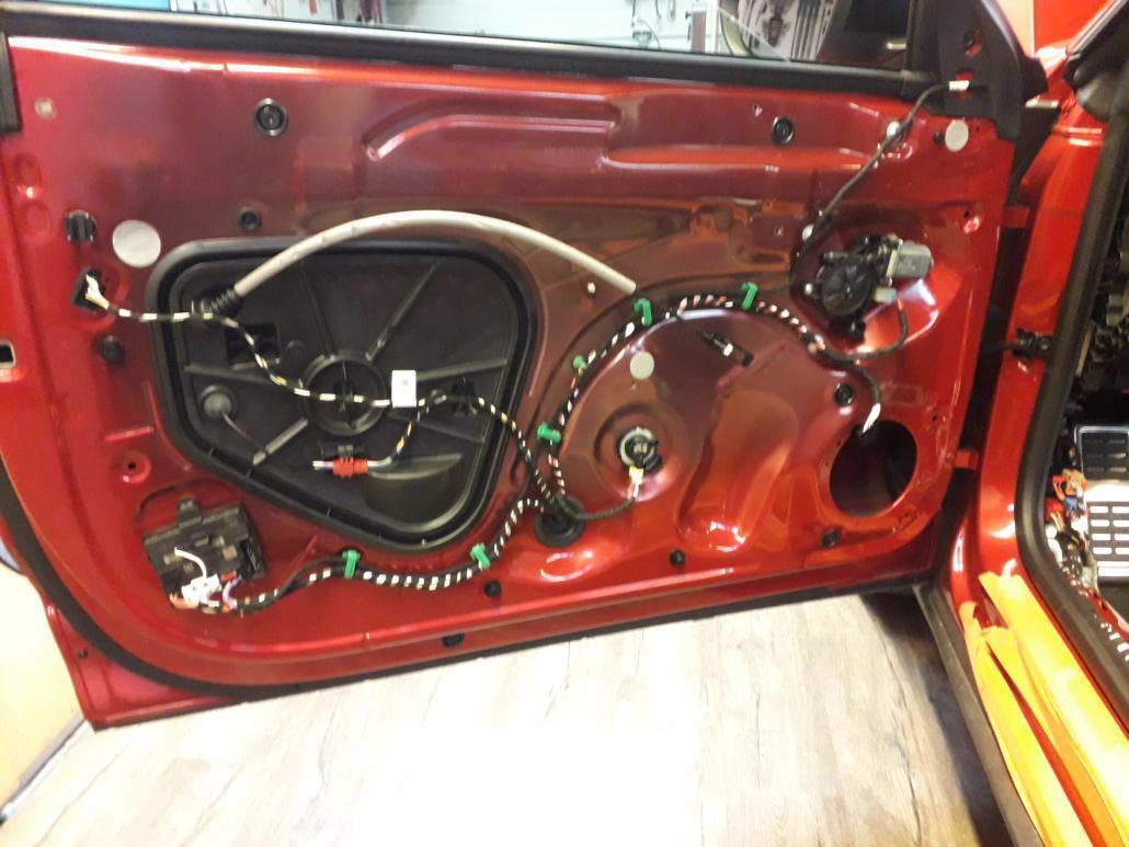 VW T-Roc Car Hifi Soundsystem türdämmung